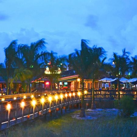 The Beachcomber St. Pete Beach Resort & Hotel Удобства фото
