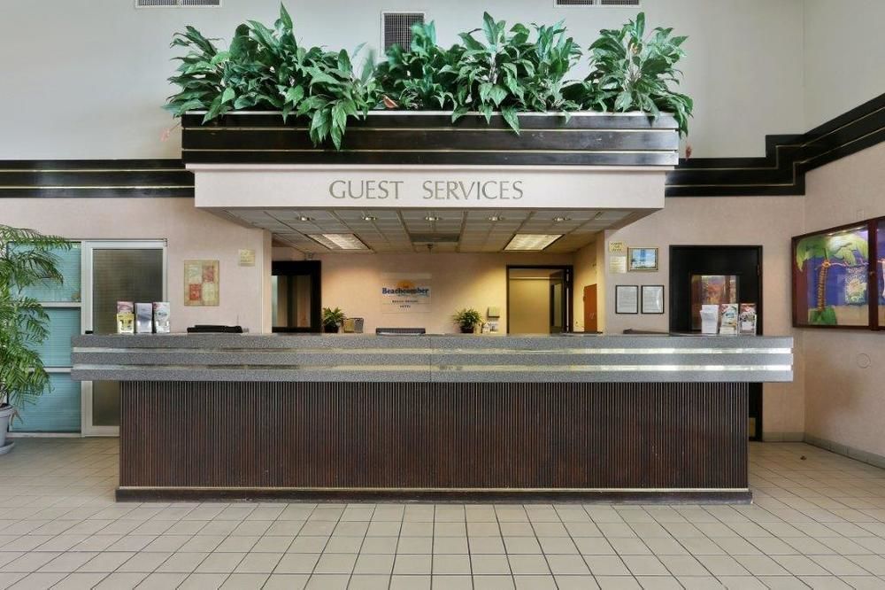 The Beachcomber St. Pete Beach Resort & Hotel Экстерьер фото