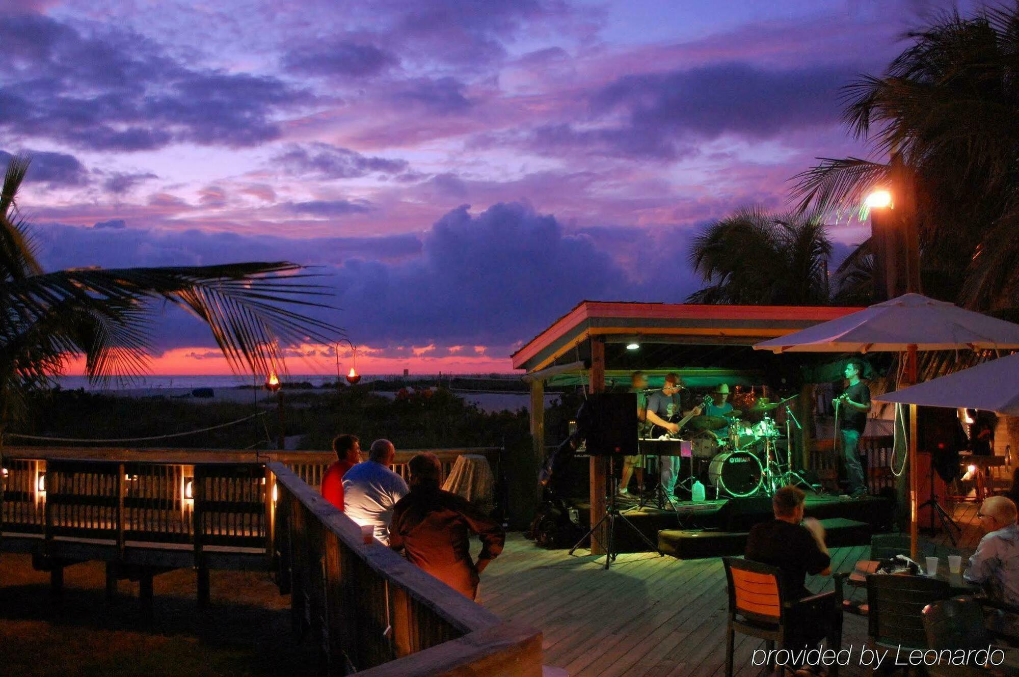 The Beachcomber St. Pete Beach Resort & Hotel Ресторан фото